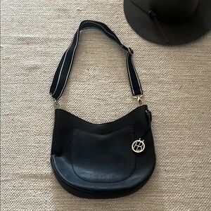 Henri Bendel Black Shoulder Bag Sleek Leather Design